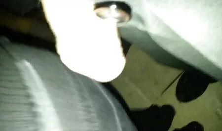 Davvero divertente guardare come una giovane bionda con seni che appetitoso, che i suoi capezzoli sono gonfi a causa dell'eccitazione, accarezzando se stessa con un dito film porno con pornostar italiane nella sua vagina e scopata se stessa con un vibratore di spessore