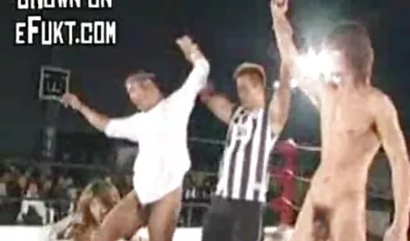 Lo video amatoriali erotici italiani chef ha i baffi e una bella ragazza
