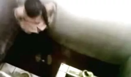 La bionda piace sentire il gusto film porno lesbiche italiani specifico di fragole, che ha messo in bocca