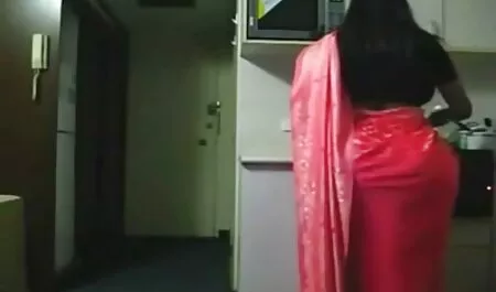 Cheeky pulcino film porno italiano violento equitazione cazzo