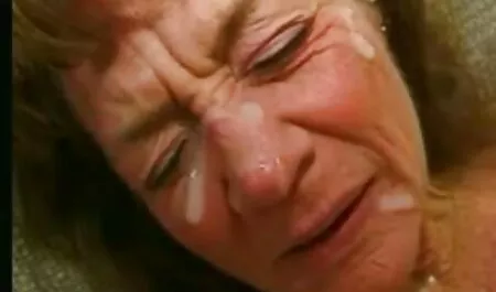 Senatore che scopa i giovani del segretario in ufficio video porno italiani con vecchi