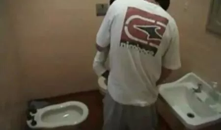 Lesbiche dopo aver provato i costumi da bagno incesti film porno italiani leccare fighe