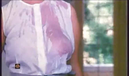 Cagna nero video porno italiani anni 80 è speso sperma dal pene in un bicchiere e bere