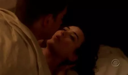 Uomini film hard italiani Gay rilassarsi nella loro stanza del dormitorio