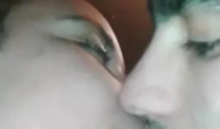 Gay inizio non con il video porno gratis di donne mature italiane pene ma il scarpe da ginnastica che leccare