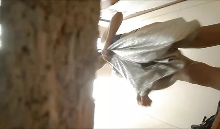 Lei cazzo nel culo. e si masturba il video hard incesti italiani gratis suo