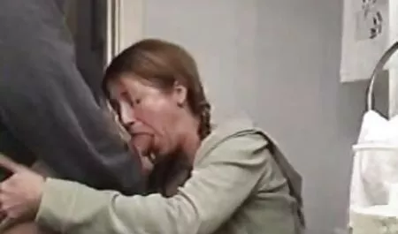 Procace bionda nuda davanti alla film orno italiani telecamera