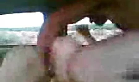 Una giovane ragazza impara i piaceri del film hard gratis in lingua italiana sesso orale
