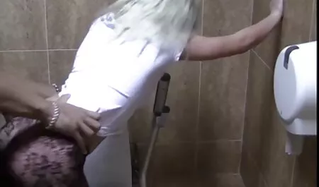 Procace bionda bere vino è pronto per il sesso anale film hard mature italiane