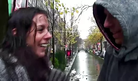 Guardando la televisione film porno italiani gratis amatoriali combinato con un pompino divertimento