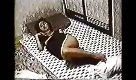 Bellezza versa sperma bei film porno italiani in bocca