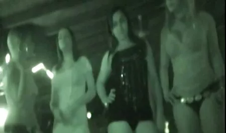 Pulcino succhia e lecca il mio video porno di star italiane cazzo