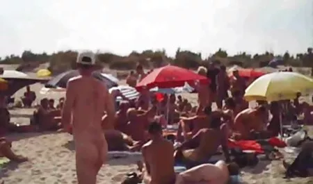 L'uomo è porno film mature italiane dato un pompino per il suo compleanno